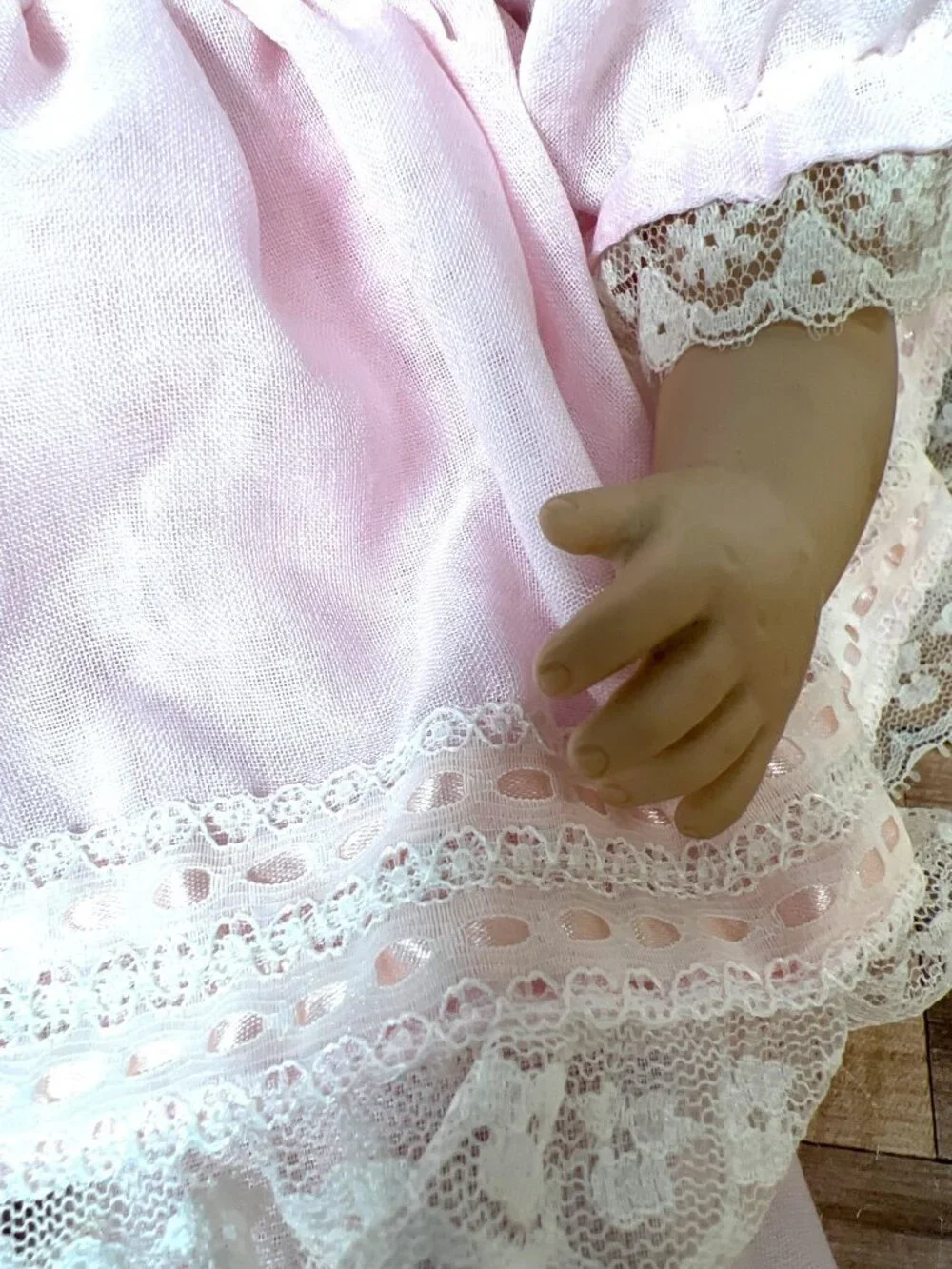 Vintage Porcelain Crying Doll In Pink Lace Dress & Bloomers Curly Blonde Hair - Picture 4 of 6